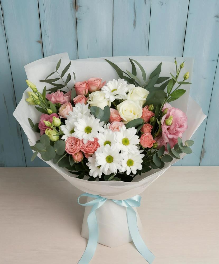 Букет цветов из: Розы, Лизиантусы и Хризантемы в Кяхулай