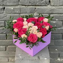 Цветочная композиция из Розы в коробке в Кяхулай