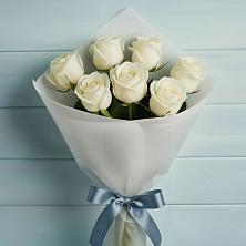 Букет 7 Белых роз Эдлесс Лав в Кяхулай