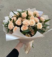 Букет Кремовые розы Латте в Кяхулай