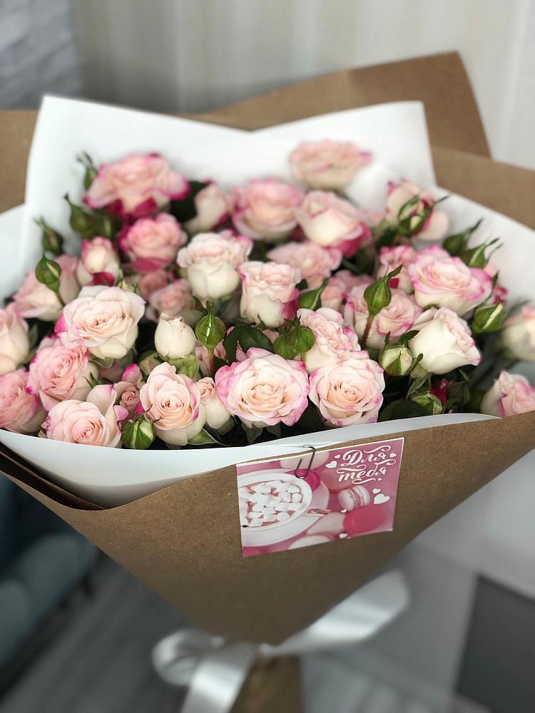 Букет цветов из: Розы в Кяхулай