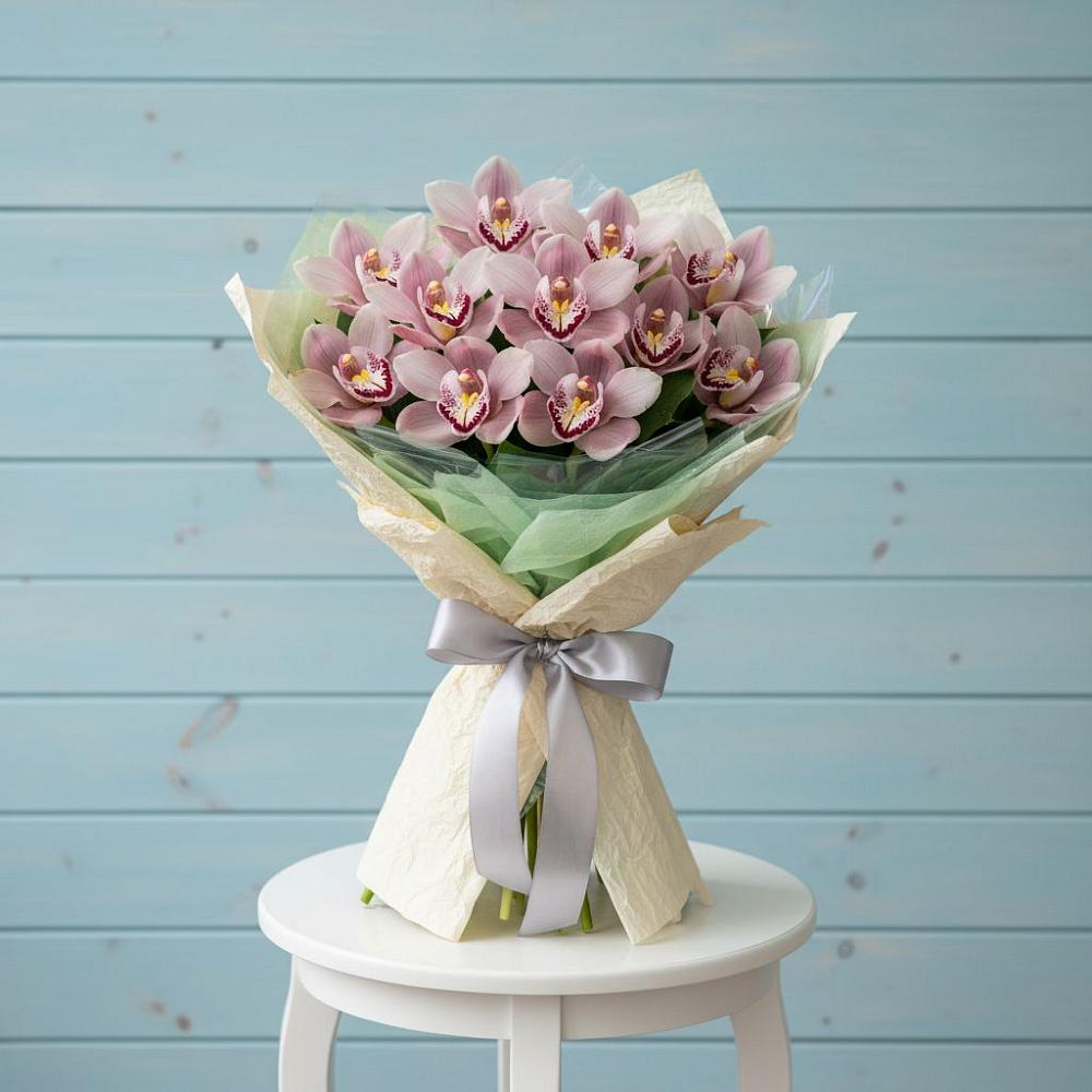 Букет цветов из: Орхидеи и Розы в Кяхулай