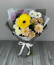 Букет цветов из:  Розы, Герберы и Хризантемы в Кяхулай