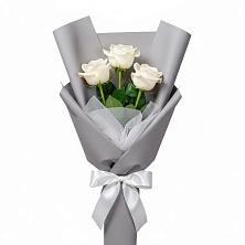 Букет 3 белые розы в Кяхулай