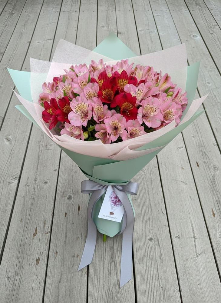 Букет цветов из: Альстромерии в Кяхулай