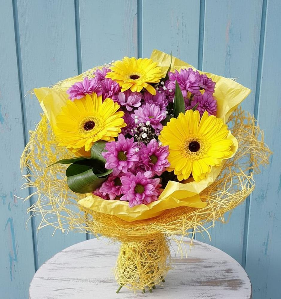 Букет цветов из: Хризантемы и Герберы в Кяхулай
