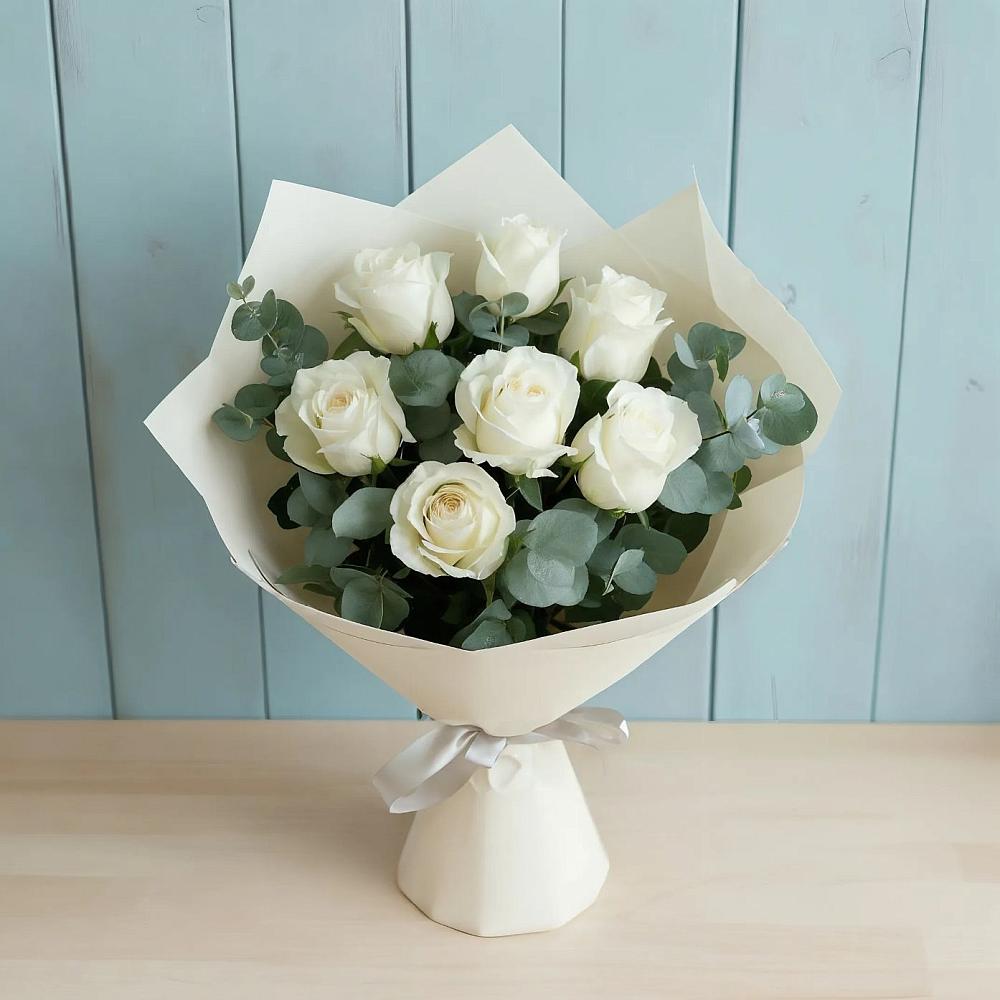 Букет Белые розы в Эвкалипте в Кяхулай