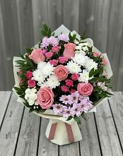 Букет цветов из:  Альстромерии, Гвоздики, Розы и Хризантемы в Кяхулай