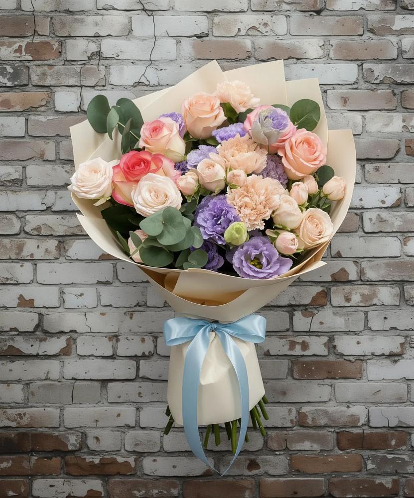 Букет цветов из: Розы, Лизиантусы и Гвоздики в Кяхулай