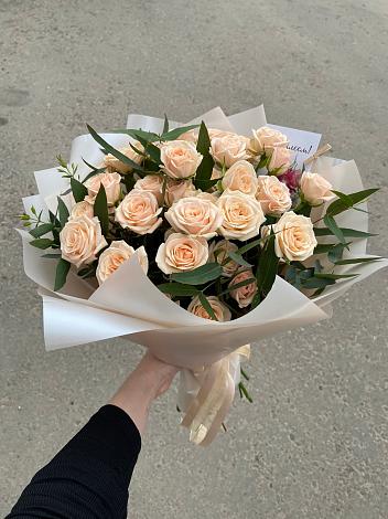 Букет Кремовые розы Латте в Кяхулай