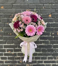 Букет цветов из:  Герберы и Хризантемы #REPLACE_PRED# Кяхулай