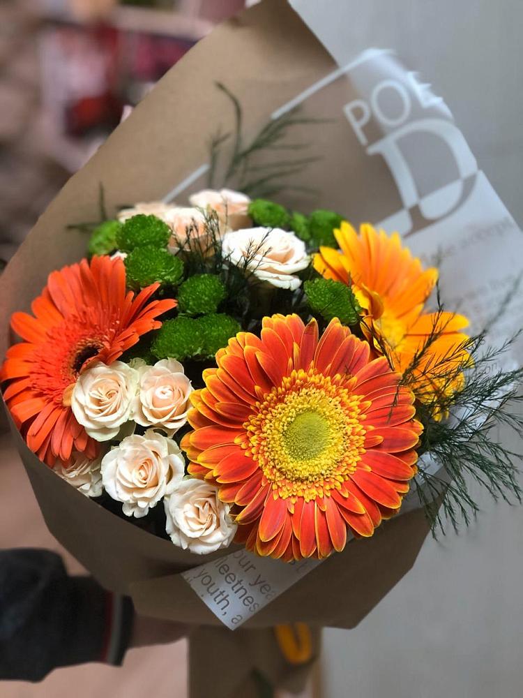 Букет цветов из: Герберы, Хризантемы и Розы в Кяхулай