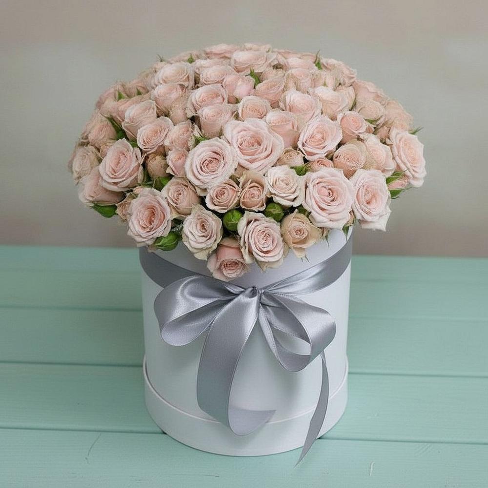 Цветочная композиция из Розы в шляпной коробке в Кяхулай